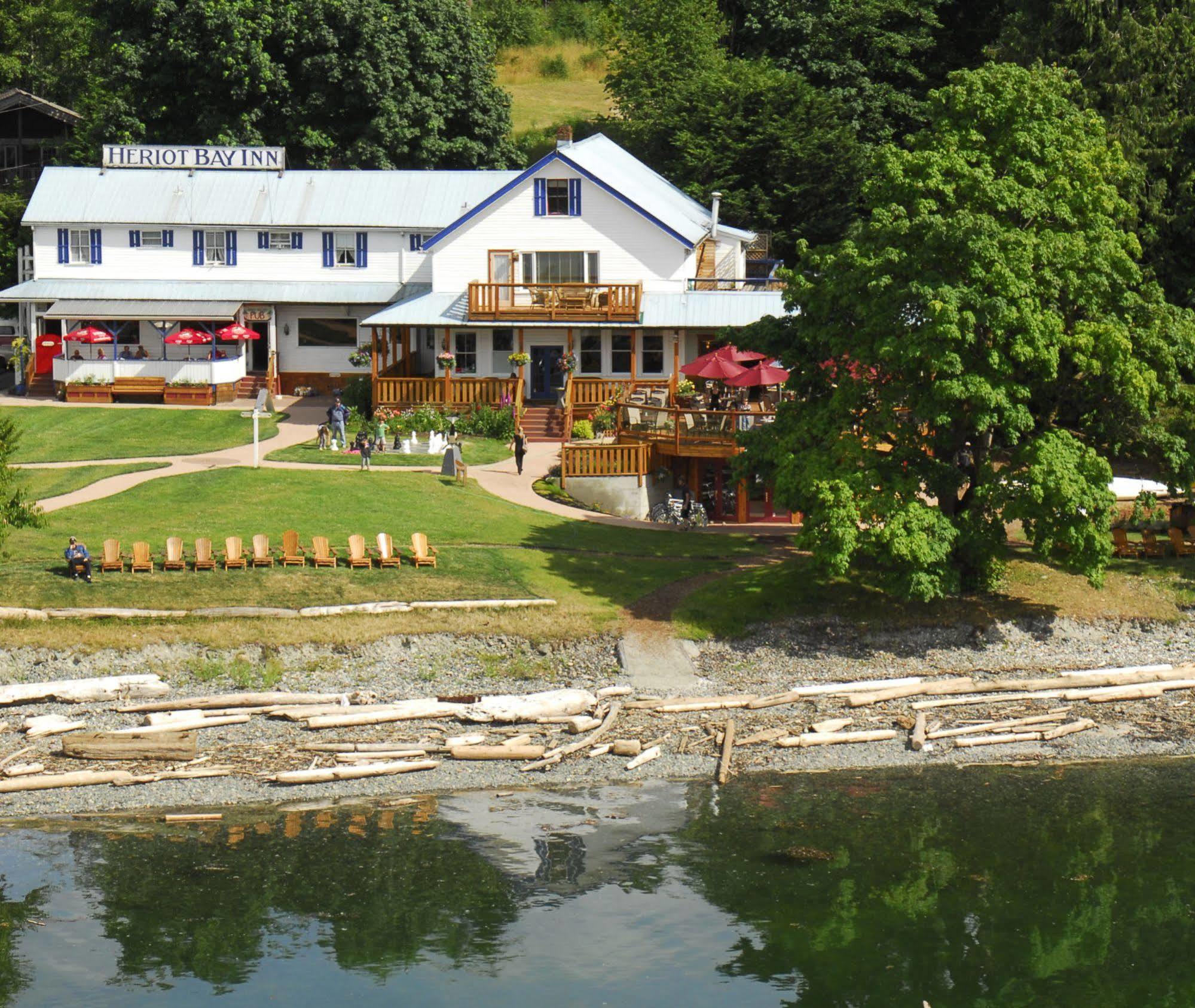 Heriot Bay Inn Eksteriør bilde